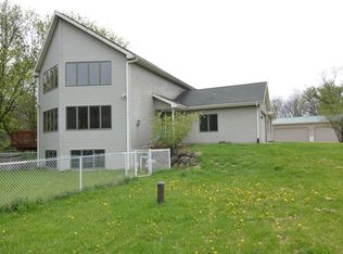 4805 Schneider Drive, Fitchburg, WI 53575