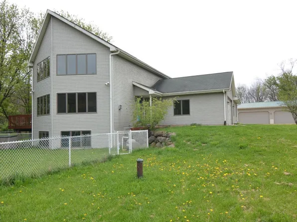 4805 Schneider Drive, Fitchburg, WI 53575