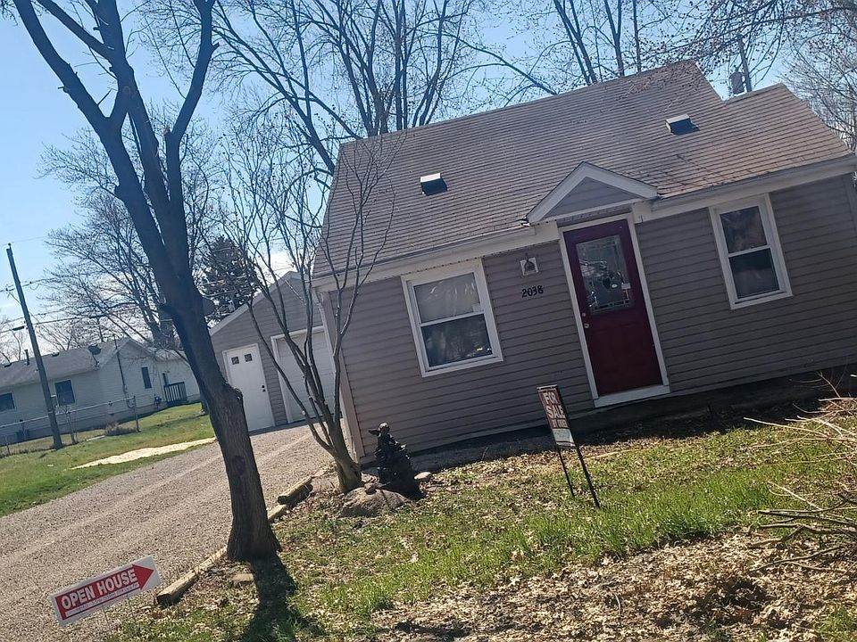 1st image of 2038 Cleveland Ave
