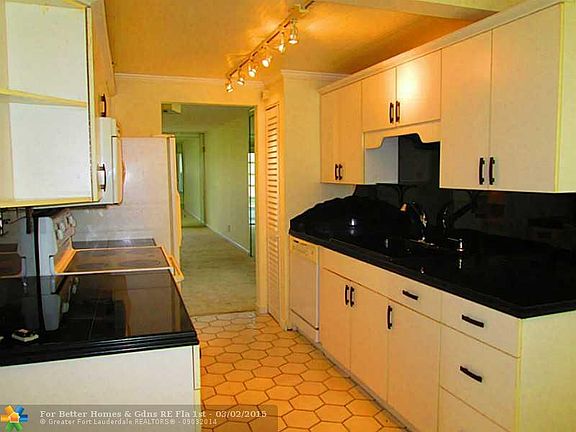 4th image of 8105 NW 61st St APT A214