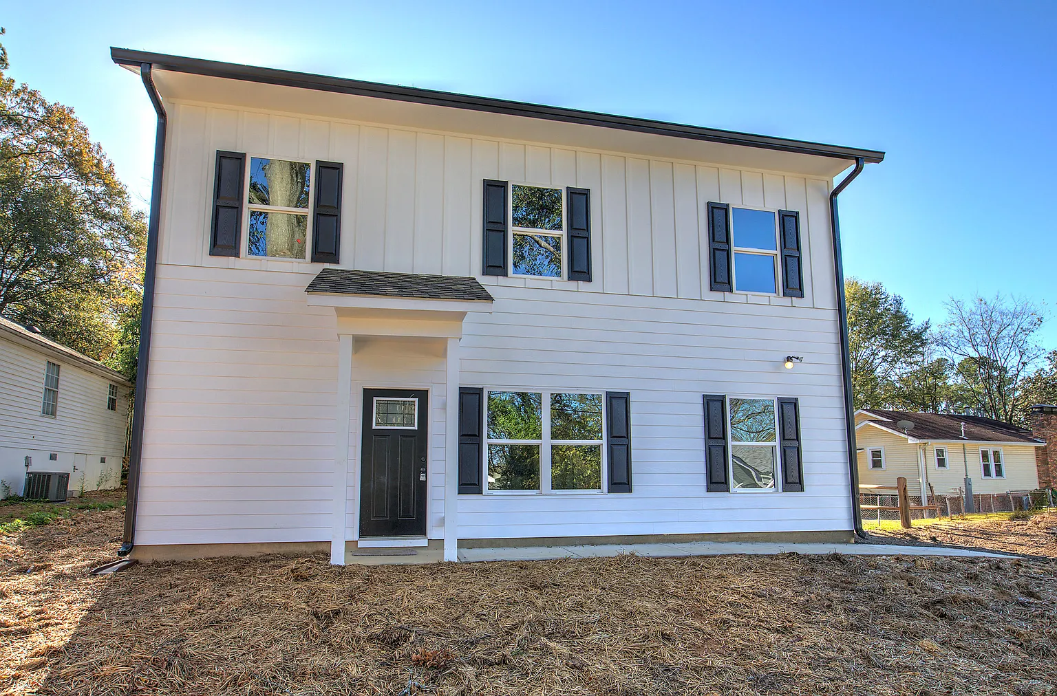 144 Aubrey St photo 1