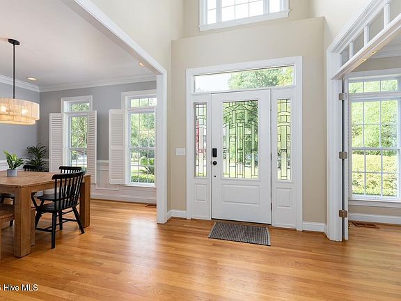 3rd image of 4613 Bentley Drive