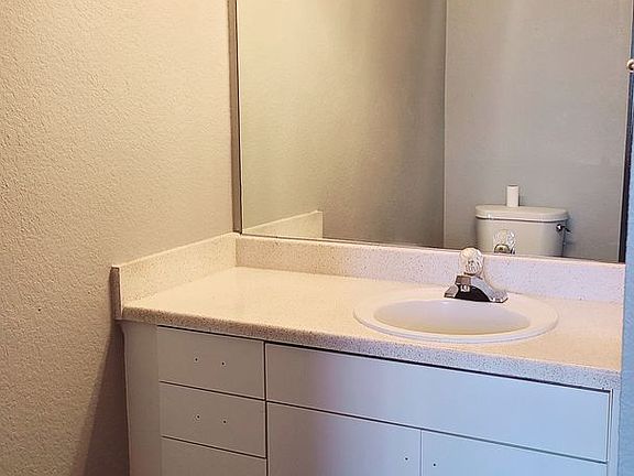 5th image of 860 N Orange Ave APT 465