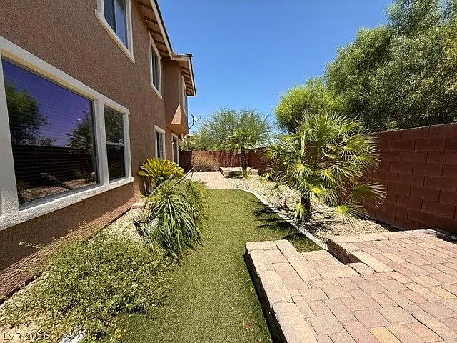 10319 Trillium Dr — Photo 30