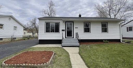 1st image of 22209 Clyde Ave