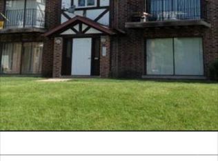 126 Gerry Steven Ct APT 1, Bensenville, IL 60106