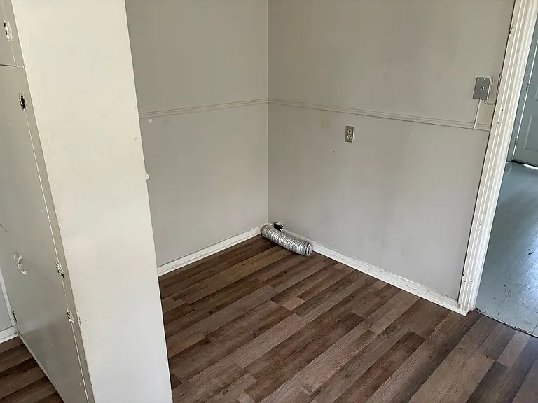 706 Carrollton St — Photo 6