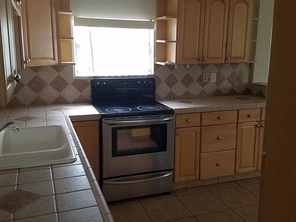 2nd image of 3961 Herndon Drive