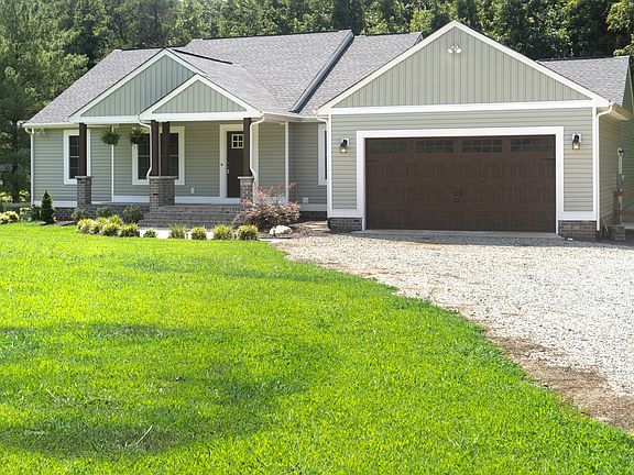 3rd image of 3035 Pineview Dr