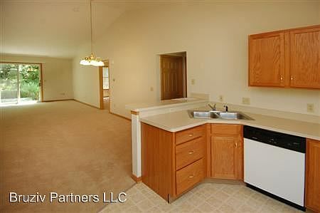 2nd image of 3935 Long Dr APT B