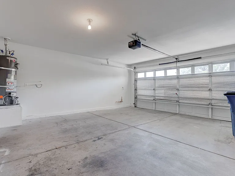 1613 Cathedral Peak Ct — Photo 31