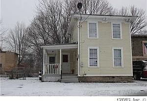 2nd image of 216 Congress Ave