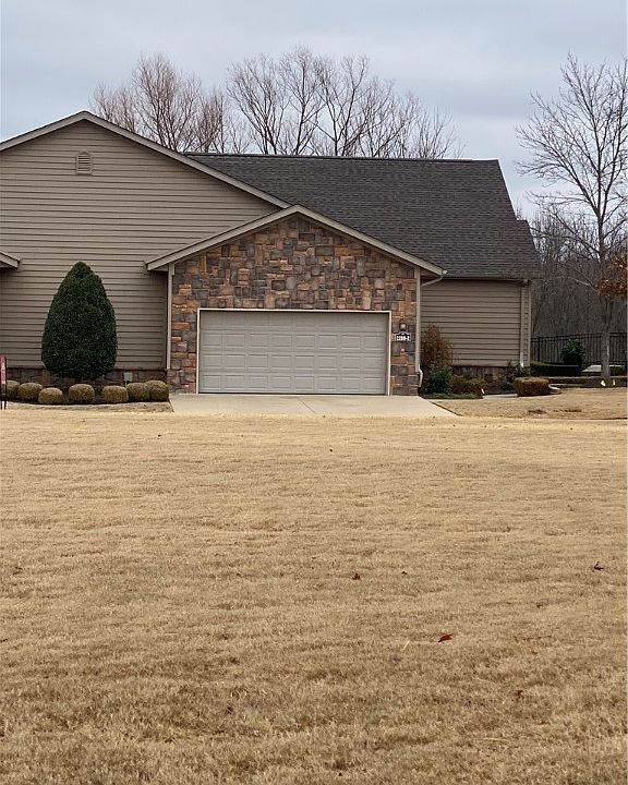 1st image of 2280-2 W Pinehills Dr