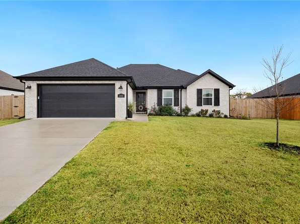 235 Idaho Ave, Farmington, AR 72730