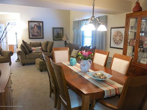 4th image of 1251B Thornbury Ln