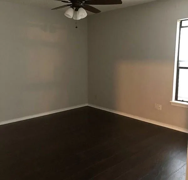 501 Geraldine Ln — Photo 5