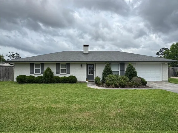 207 Lee Dr, Thibodaux, LA 70301