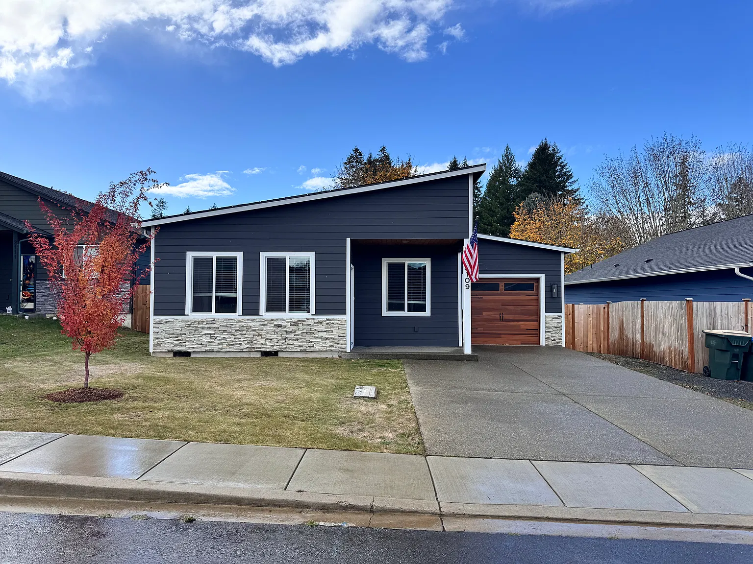 3 bed, 1100 sqft, $2,150 — Photo 1