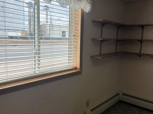 206 S Pacific St #4