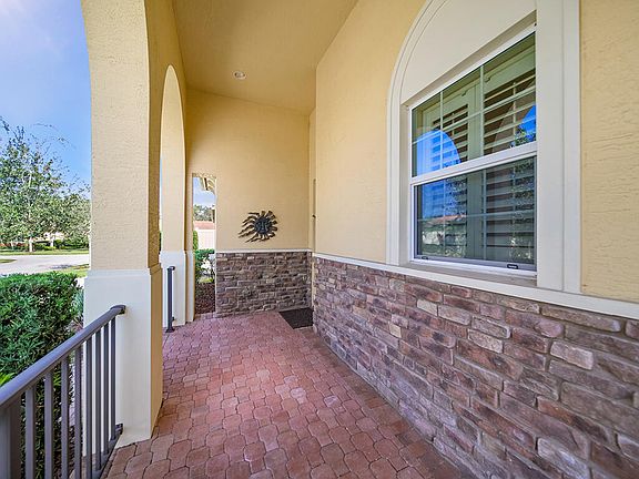 3rd image of 10211 SW Amerigo Lane