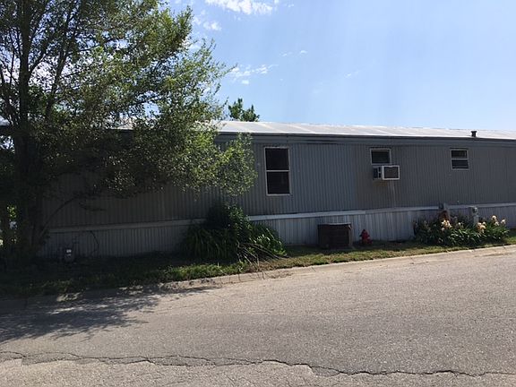 3rd image of 100 Haines St
