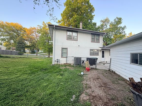 2nd image of 3106 Westgate Rd