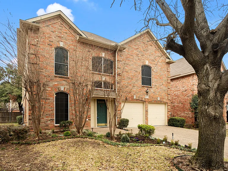 3777 Meadowcreek Cir — Photo 2