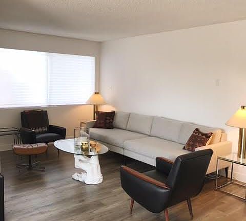 2nd image of 1420 N Mansfield Ave APT 107
