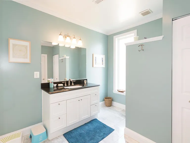 1205 Delafield Pl NW — Photo 27