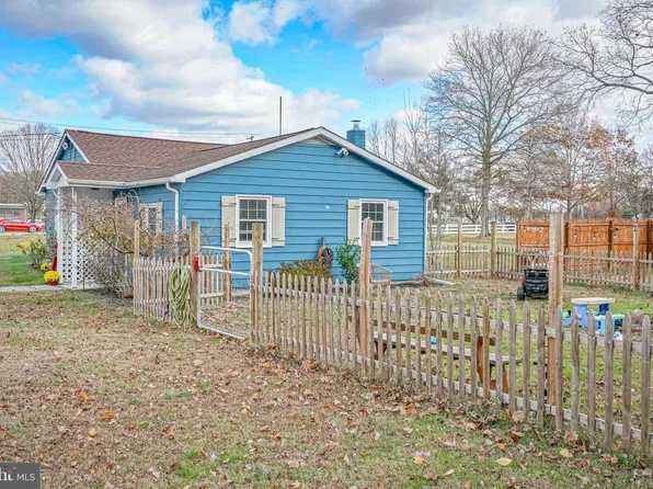 178 E Millbrooke Ave, Woodstown, NJ 08098