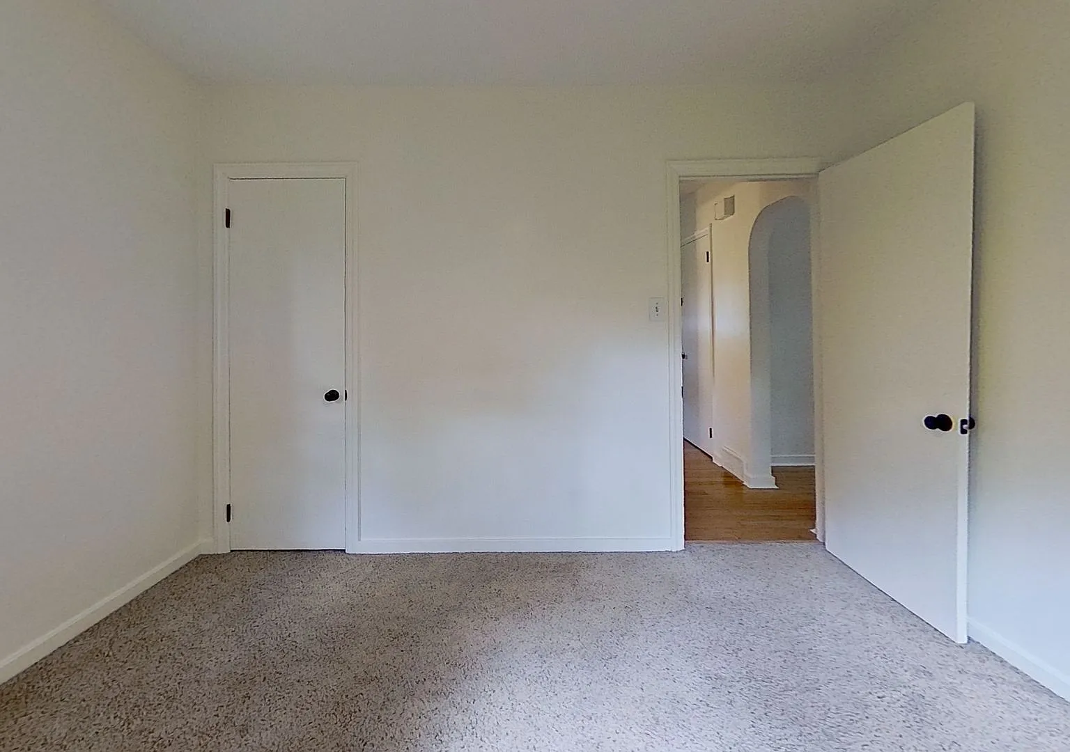 Single Family Home with Bonus Room — Photo 2
