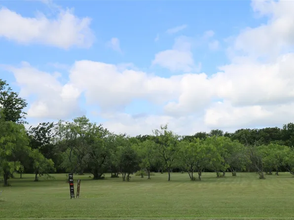 1090 Eagle Pass, Royse City, TX 75189