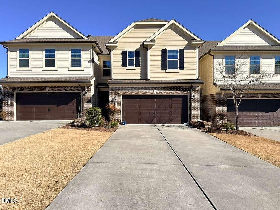 1st image of 305 Alamosa Pl