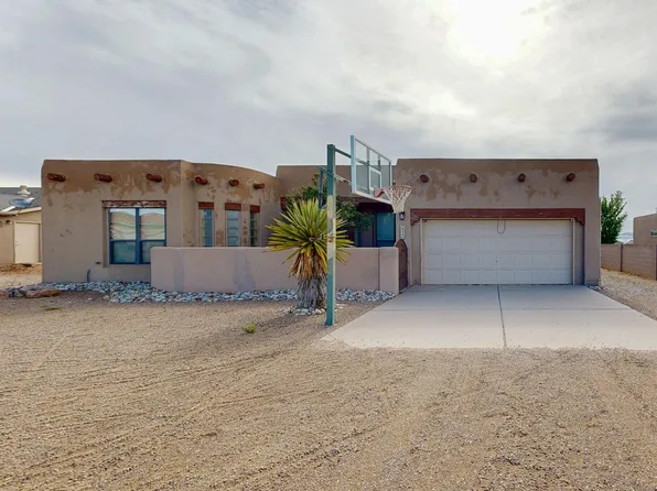 624 5th St NE, Rio Rancho, NM 87124