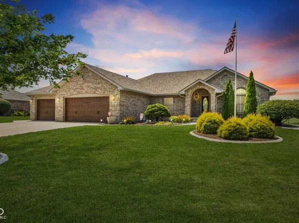 3376 S Applegate Dr, New Palestine, IN 46163