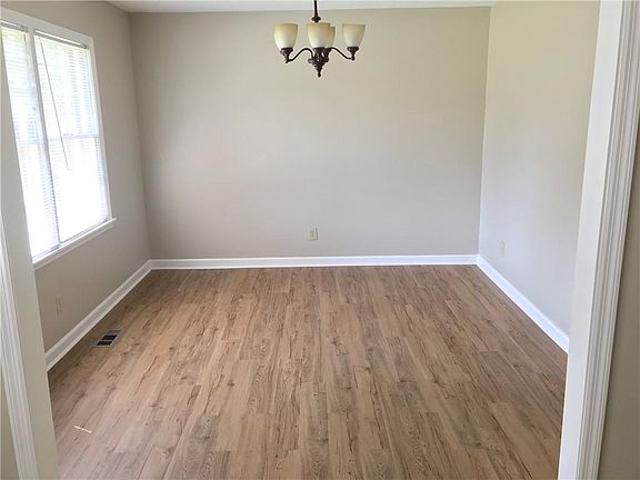5th image of 117 Creek Hollow Dr