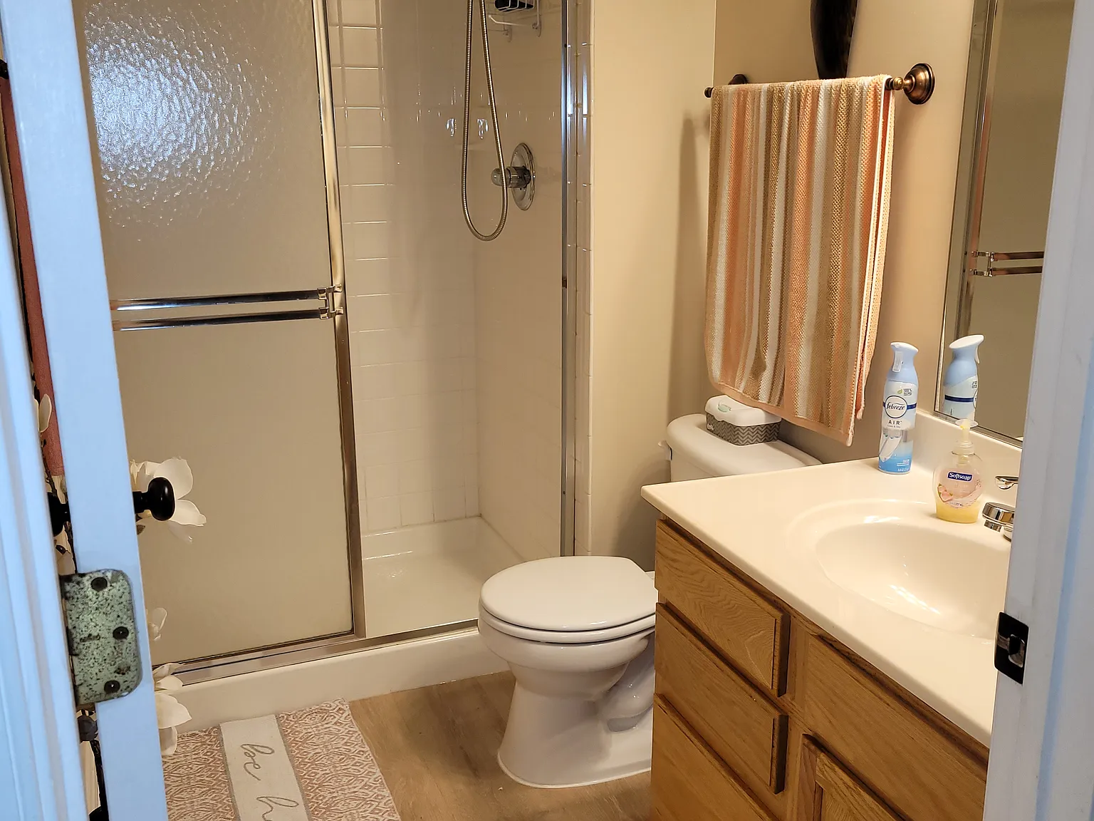 1 bed, 350 sqft, $1,000 — Photo 2