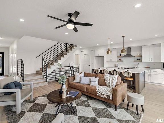 3rd image of 9348 Brooks Pl