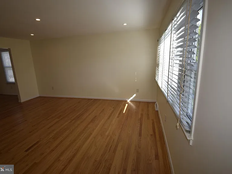 3931 Dominion Dr — Photo 34