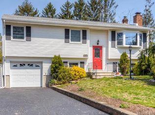 804 Castle Dr, Toms River, NJ 08753