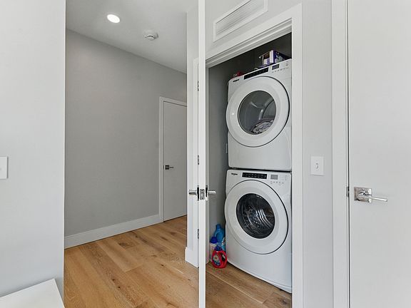 2nd image of 191 Washington St #524