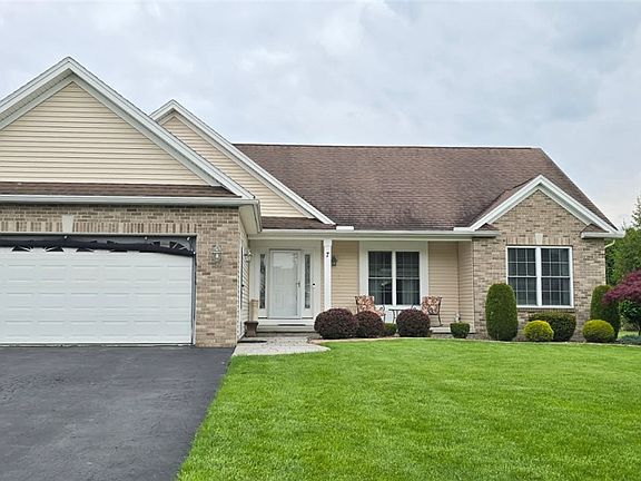 2nd image of 7 Brongo Ln