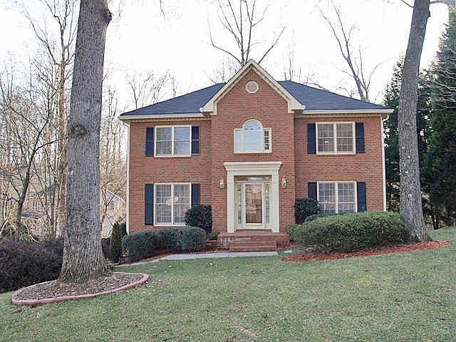 2nd image of 2347 Milstead Cir NE