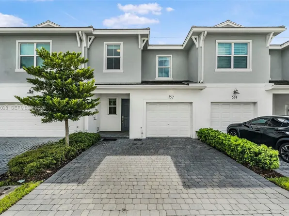 552 Parsons Way, Deerfield Beach, FL 33442
