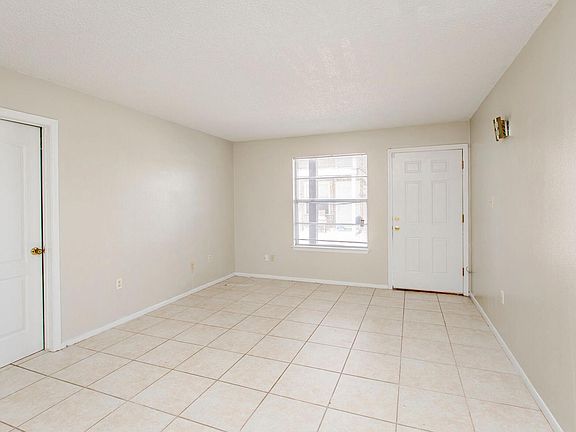 2nd image of 1110 Shilo Dr #C