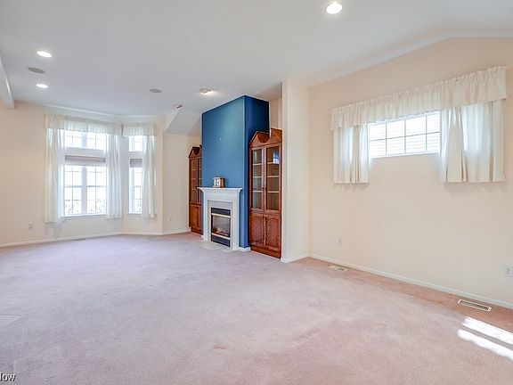 4th image of 2539 Walton Blvd