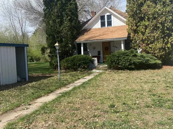 409 N Cherry St, Shoshone, ID 83352