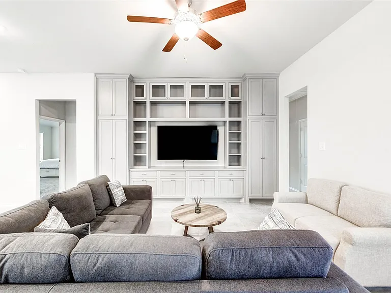 4806 Cedar Butte Ln — Photo 6