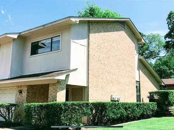 2301 Villa Dr, Tyler, TX 75703