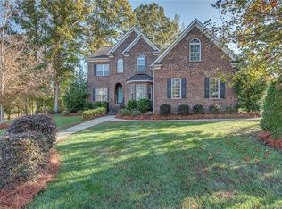 3009 Kilbeggan Dr, Lake Wylie, SC 29710